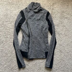 $118 Lululemon Coco Pique Black Bhakti Yoga Jacket size 6